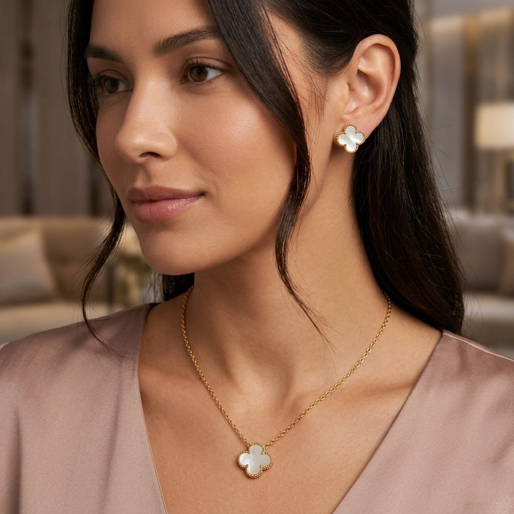 18K Gold Plated Mother of Pearl Clover Jewelry Set